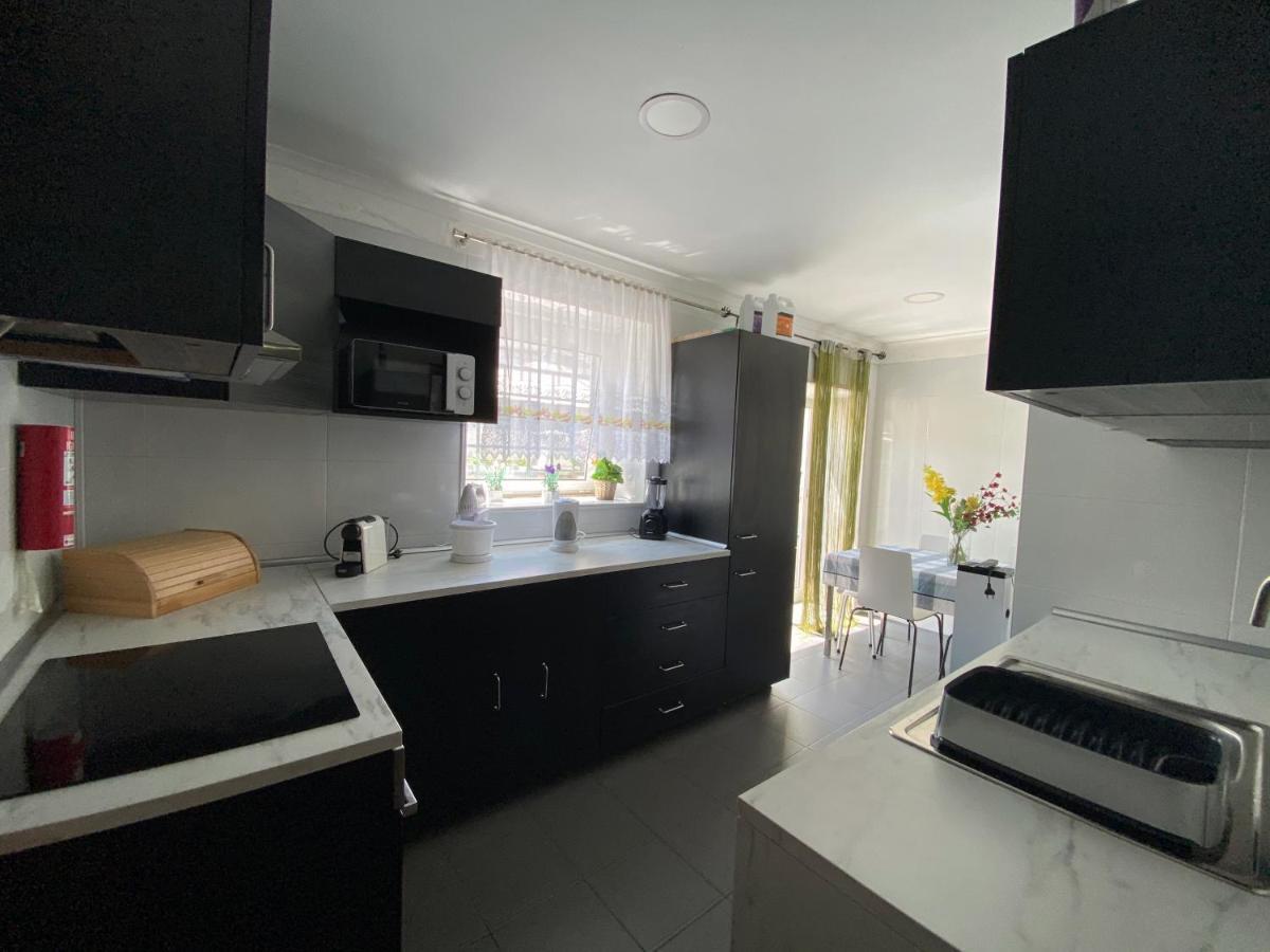 Room In Queluz 11 Minutes From Lisbon المظهر الخارجي الصورة
